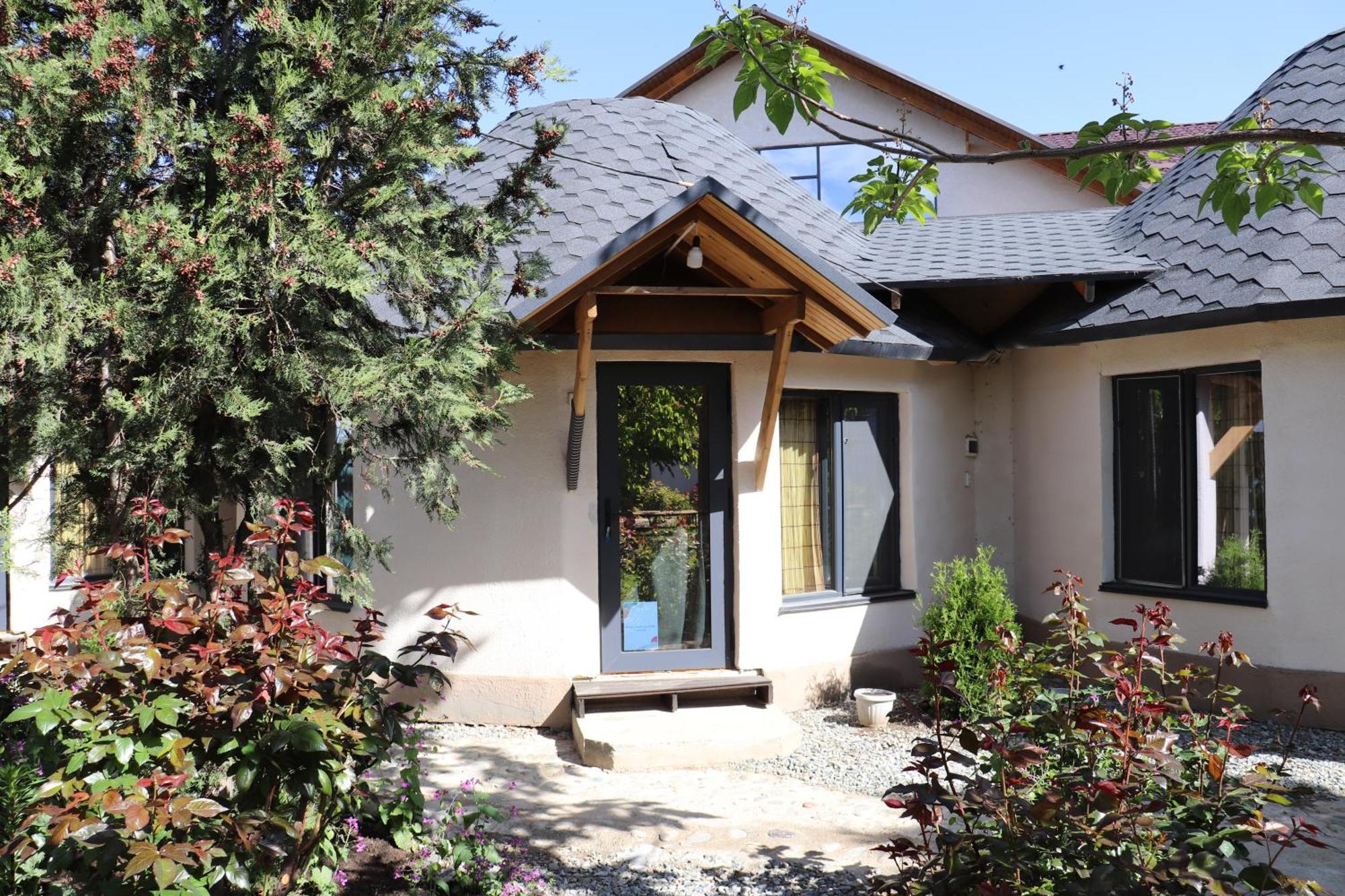 Happy Nomads Yurt Camp&Hostel Karakol Exterior foto